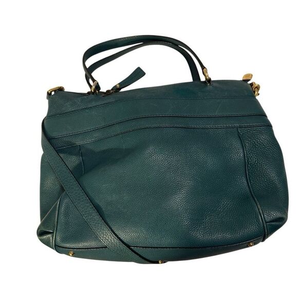Gucci Green Shoulder Bag with Gold Hardware - Picture 7 of 12